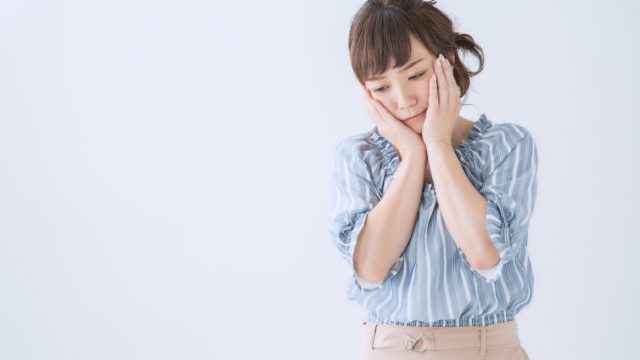 「あれ？私、避けられてる？」と感じて悩む女性