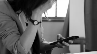 職場のマウンティングのシンボル