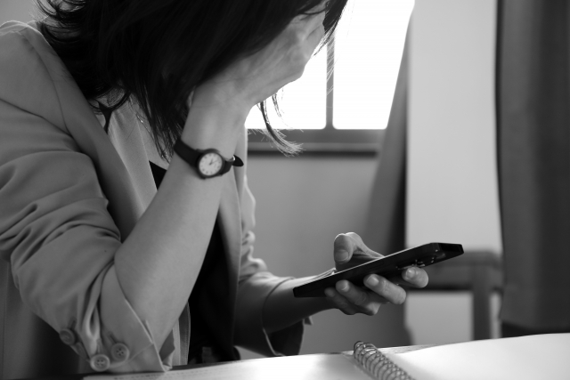 職場のマウンティングのシンボル