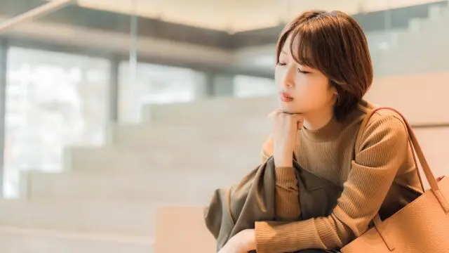 自分を見失った状態の女性