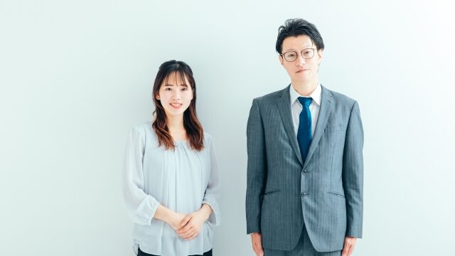 避けられている誤解が解けた男女