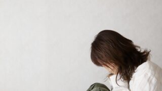 傷つく女性
