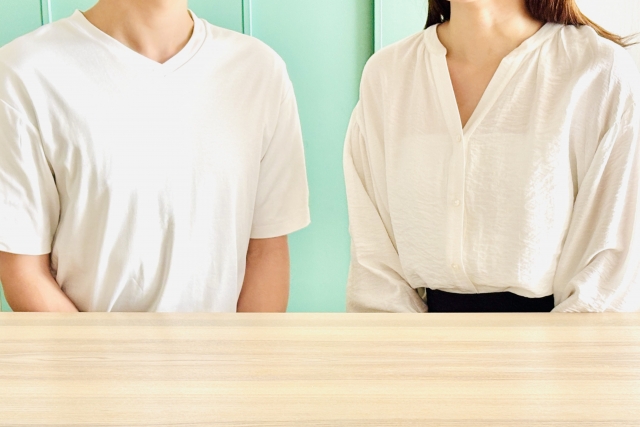 助けてもらえると期待してはいけないと思う男女